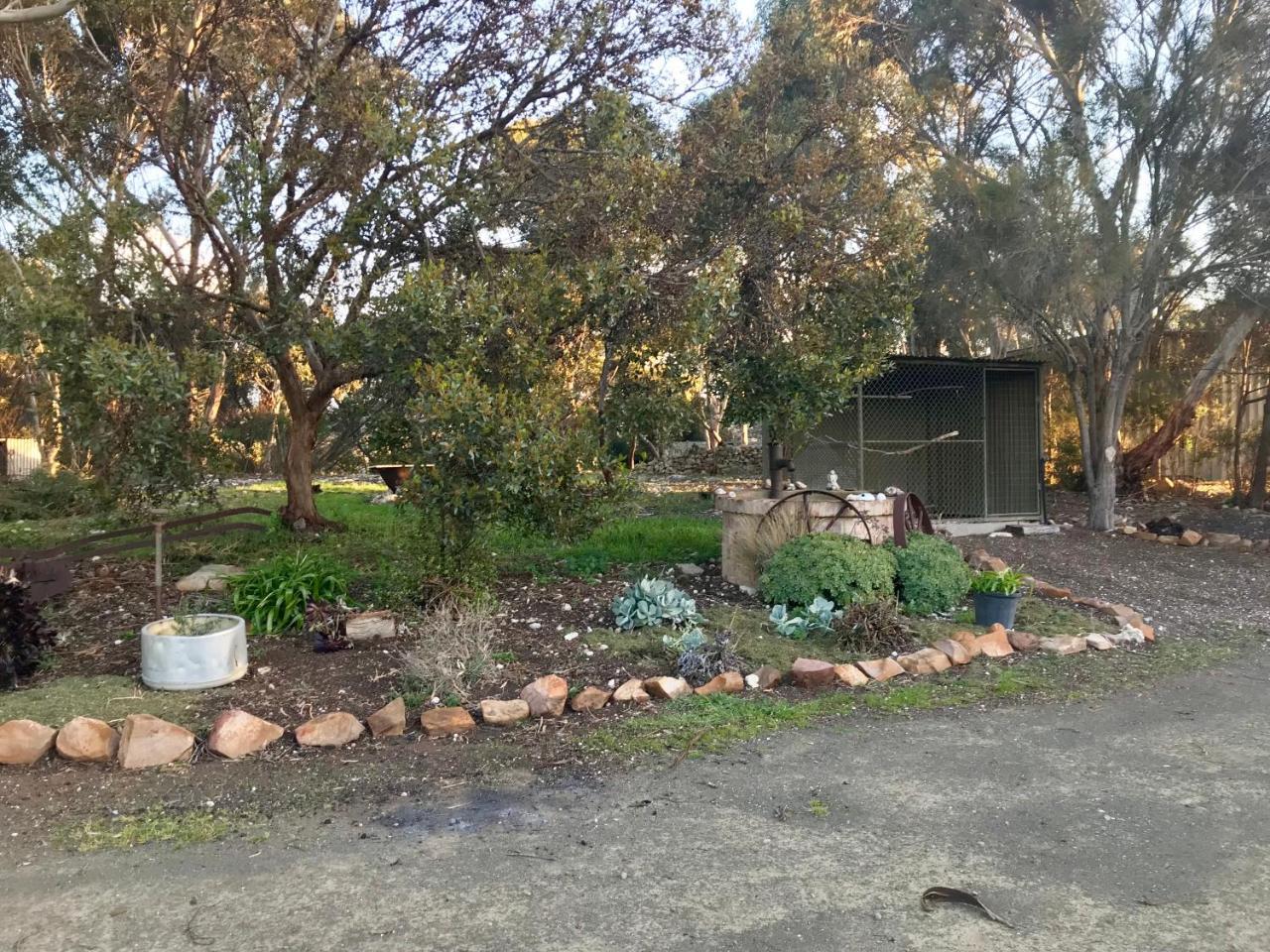 Bee'S Place - 3 Bedroom Home On 10 Acres Of Land With Distant Ocean Views Emu Bay Екстер'єр фото