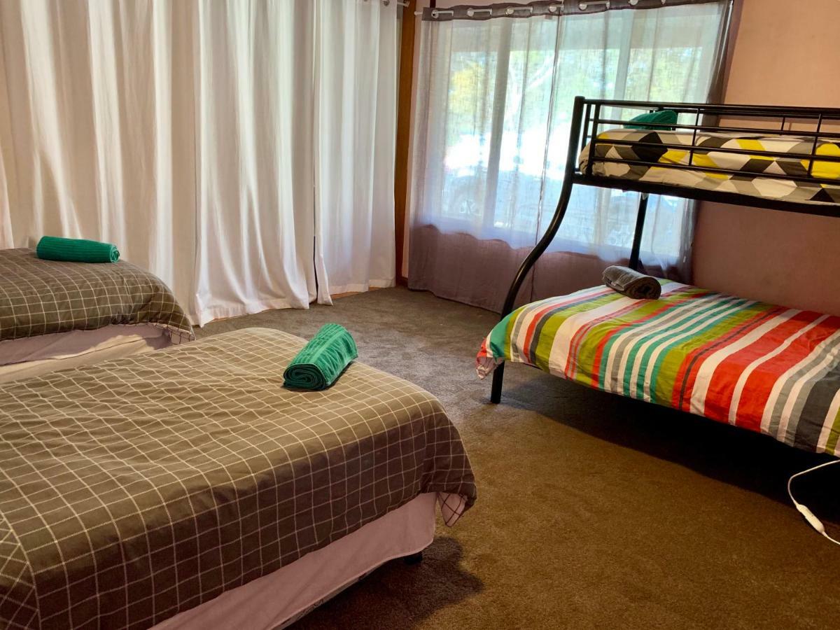 Bee'S Place - 3 Bedroom Home On 10 Acres Of Land With Distant Ocean Views Emu Bay Екстер'єр фото